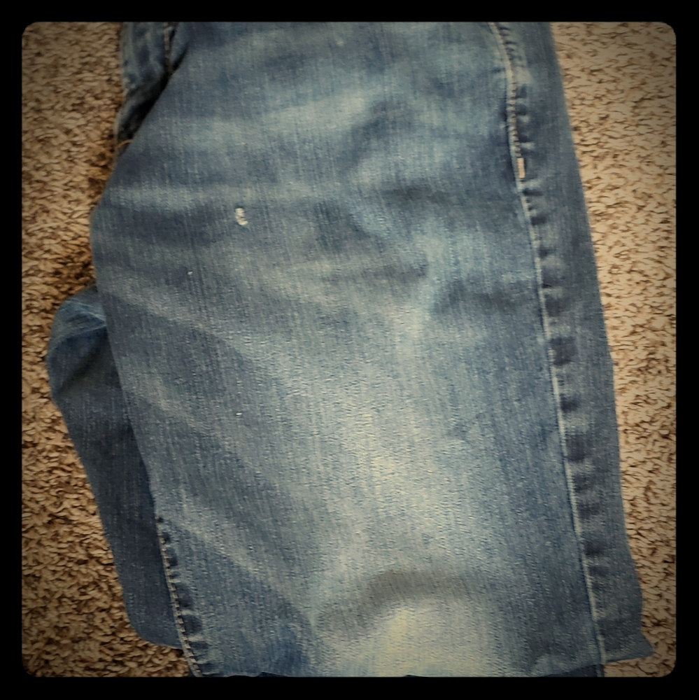 AE Jean's